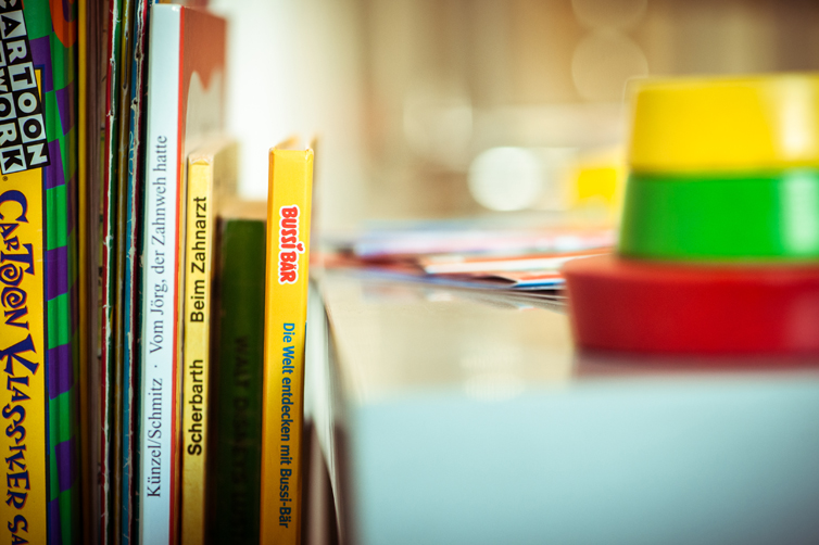 Kinerbücher im Spielbereich der Praxis